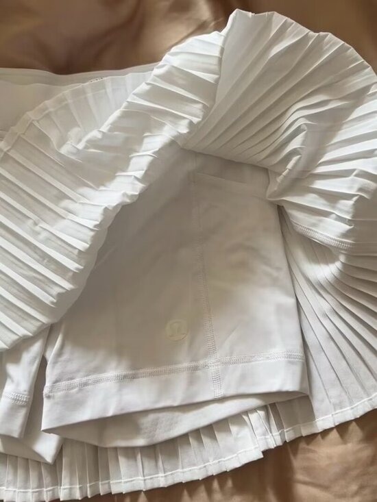 lululemon High-Rise Lightweight Tennis Skirt Luxtreme™ Relaxed Fit, Breathable - Picture 2 of 4